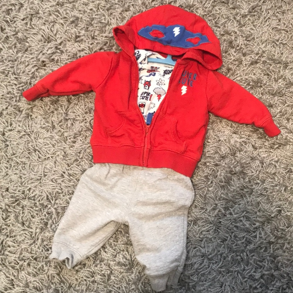 Carter’s Super Hero 0-3 Month Outfit